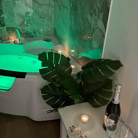 Agf Luxury Apartment